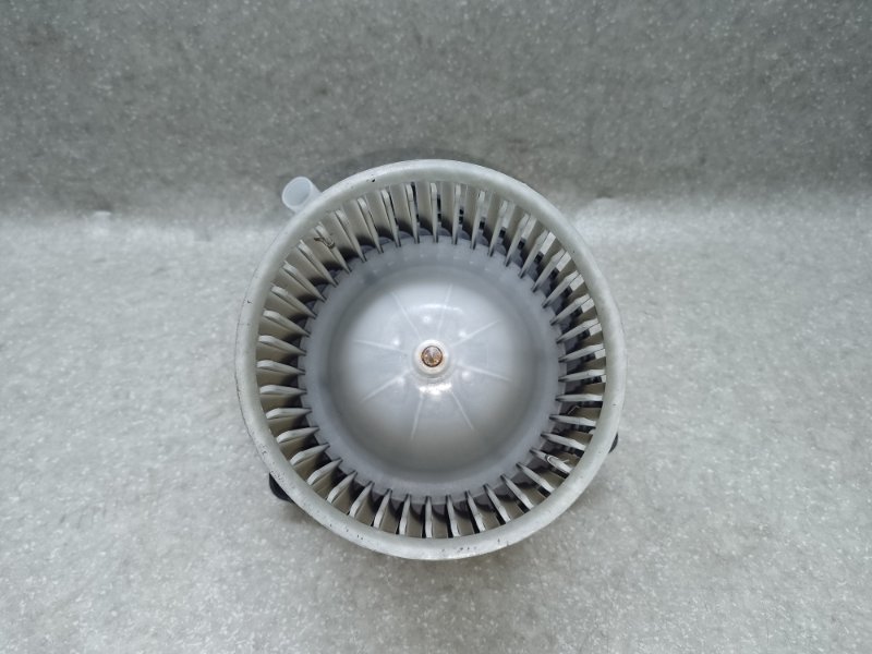 Запчасть моторчик печки MITSUBISHI OUTLANDER XL 05-13 2007 3.0 6B31 7802A017 Б/У Моторчик печки MITSUBISHI OUTLANDER XL 05-13 2007 3.0 6B31 7802A017 Б/У