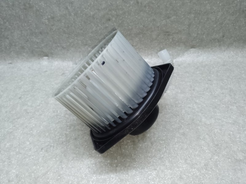 Моторчик печки OUTLANDER XL 05-13 2007 3.0 6B31 Моторчик печки OUTLANDER XL 05-13 2007 3.0 6B31