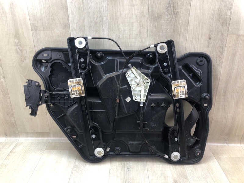 Стеклоподъемник передний правый JOURNEY 08-20 2012 2.4 ED3