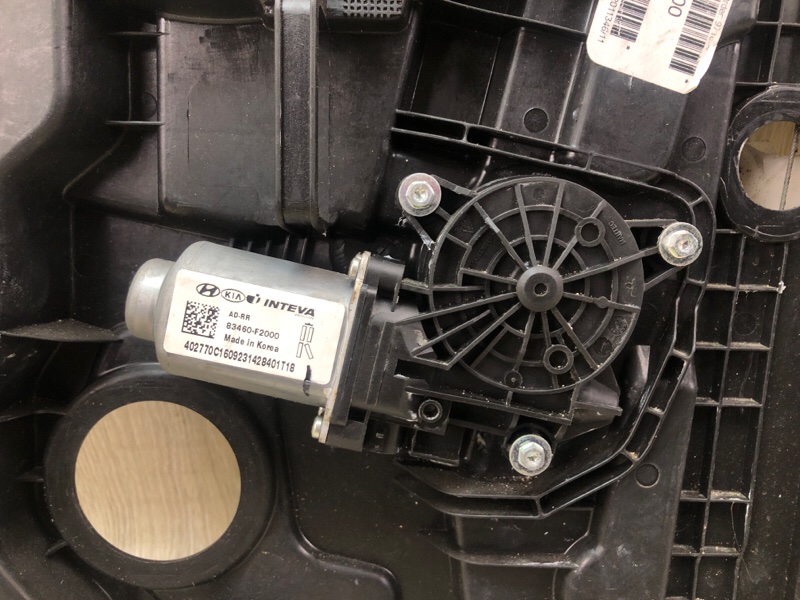 Стеклоподъемник задний правый HYUNDAI ELANTRA AD 16- 2.0 G4NH