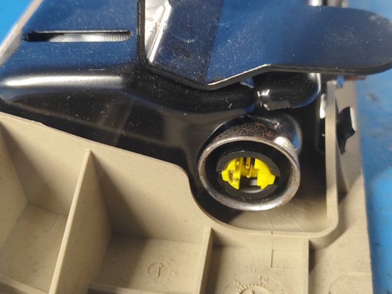 Подушка безопасности в колени правая INFINITI QX50 18- 2.0 KR20DDET Подушка безопасности в колени правая INFINITI QX50 18- 2.0 KR20DDET