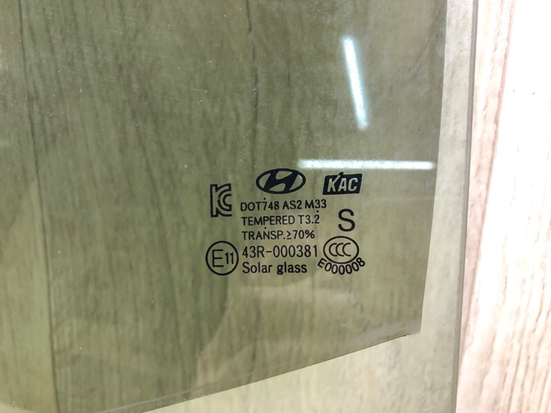 Стекло двери заднее левое HYUNDAI ELANTRA MD 10-15 1.8 G4NB