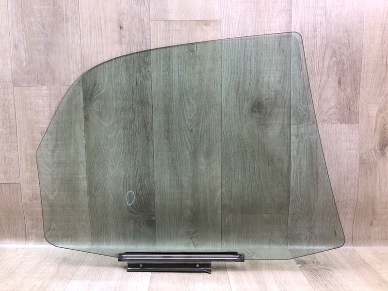 Стекло двери заднее левое SX4 06-13 2009 J20A Стекло двери заднее левое SX4 06-13 2009 J20A