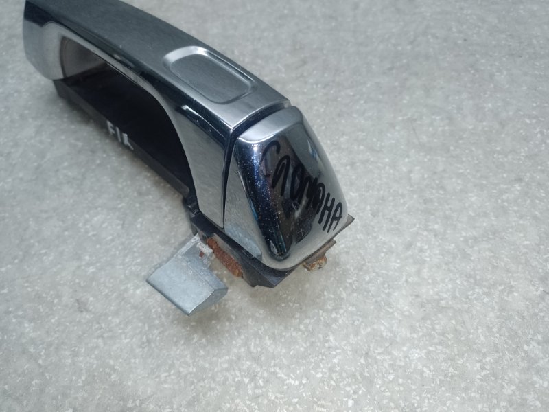 Ручка двери наружная передняя правая HUMMER H3 05-10 L52 3.5 L Ручка двери наружная передняя правая HUMMER H3 05-10 L52 3.5 L