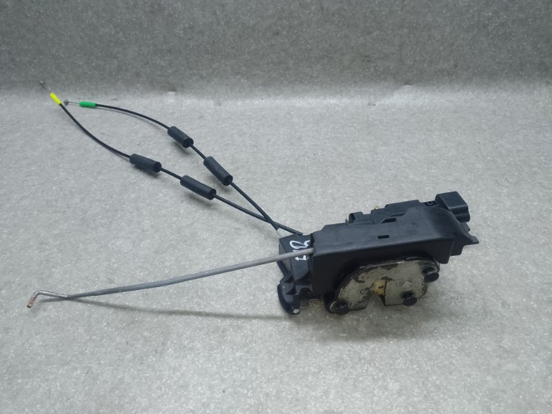 Запчасть замок двери передний правый HUMMER H3 05-10 2006 L52 3.5 L 15855972 Б/У Замок двери передний правый HUMMER H3 05-10 2006 L52 3.5 L 15855972 Б/У