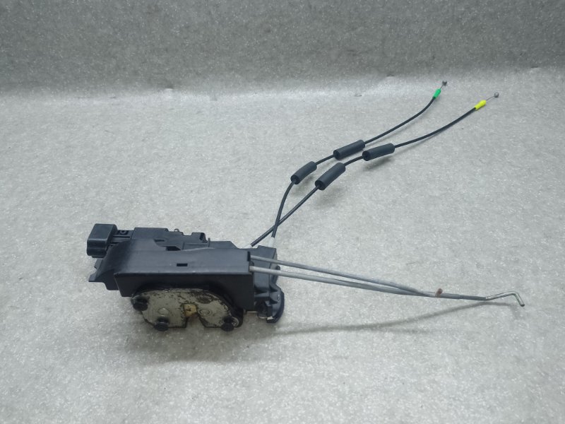 Запчасть замок двери передний левый HUMMER H3 05-10 2006 L52 3.5 L 25783753 Б/У Замок двери передний левый HUMMER H3 05-10 2006 L52 3.5 L 25783753 Б/У