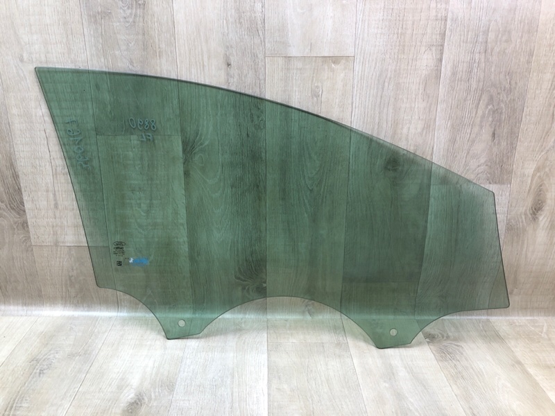 Стекло двери переднее левое FOCUS 10-18 2017 2.0 C20HDEX