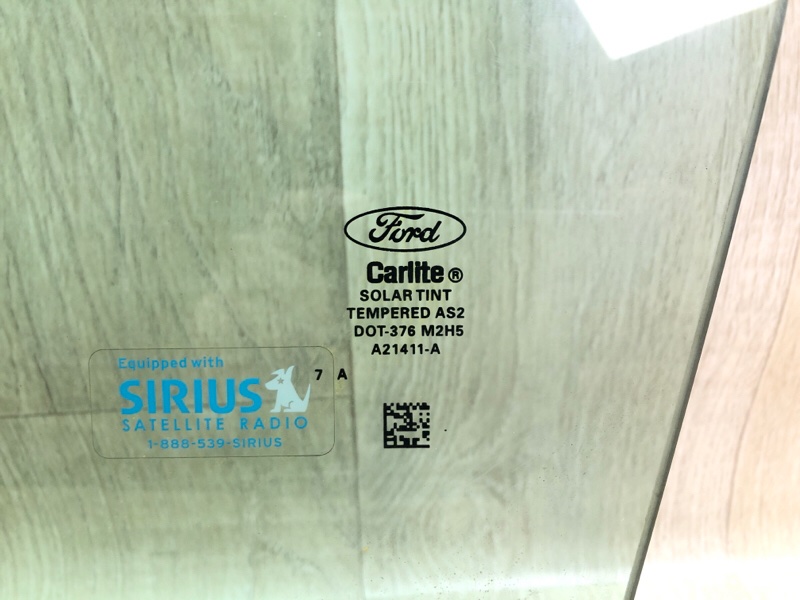 Стекло двери переднее левое FOCUS 10-18 2017 2.0 C20HDEX