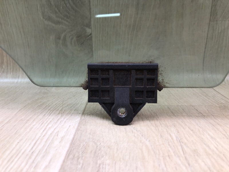 Стекло двери заднее левое ELANTRA AD 16- 2016 2.0 G4NH