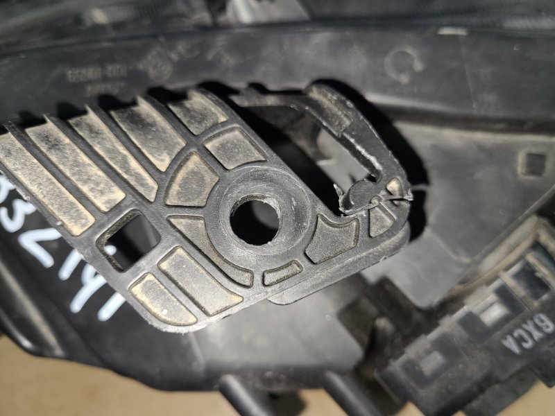 Фара правая CIVIC FC/FK 15-