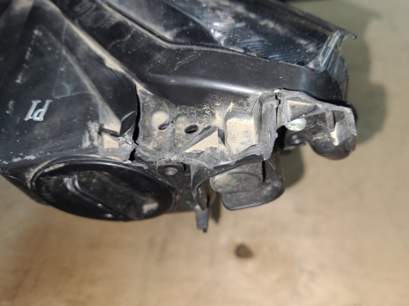 Фара правая CIVIC FC/FK 15-