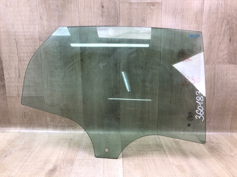 Запчасть стекло двери заднее правое FORD FOCUS 10-18 2017 2.0 C20HDEX CP9Z-5825712-A Б/У Стекло двери заднее правое FORD FOCUS 10-18 2017 2.0 C20HDEX CP9Z-5825712-A Б/У