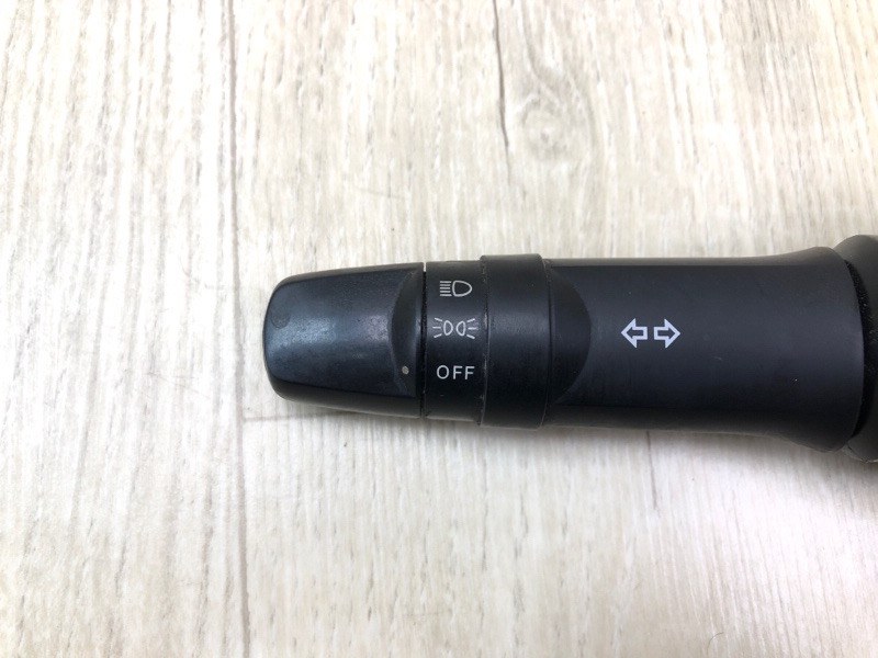 Подрулевой переключатель левый OUTLANDER GF 12- 2013 2.4 4J12