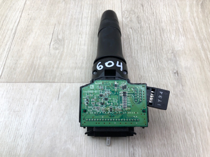 Подрулевой переключатель левый OUTLANDER GF 12- 2013 2.4 4J12