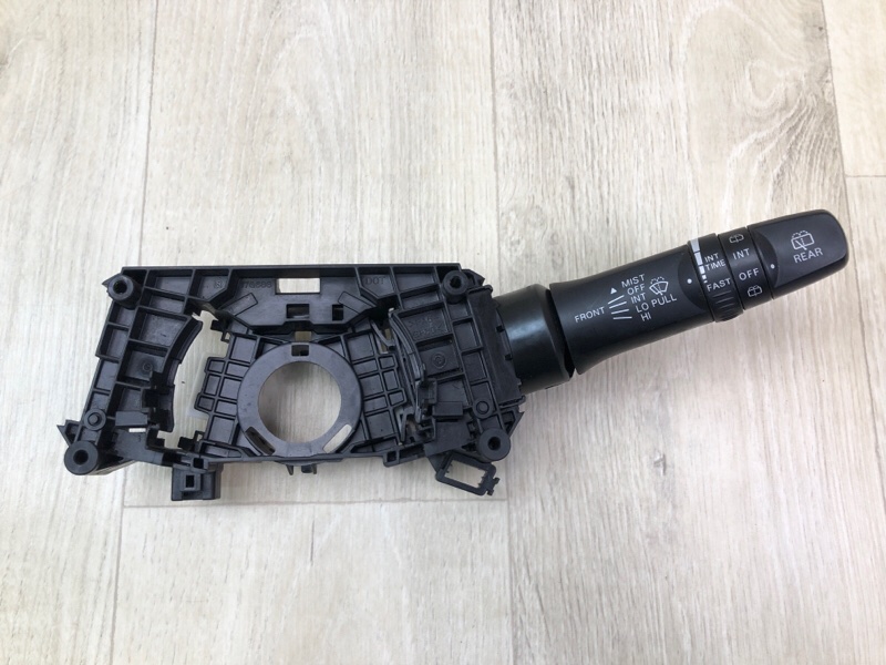 Подрулевой переключатель правый MITSUBISHI OUTLANDER GF 12- 2013 2.4 4J12 8612A030 Б/У