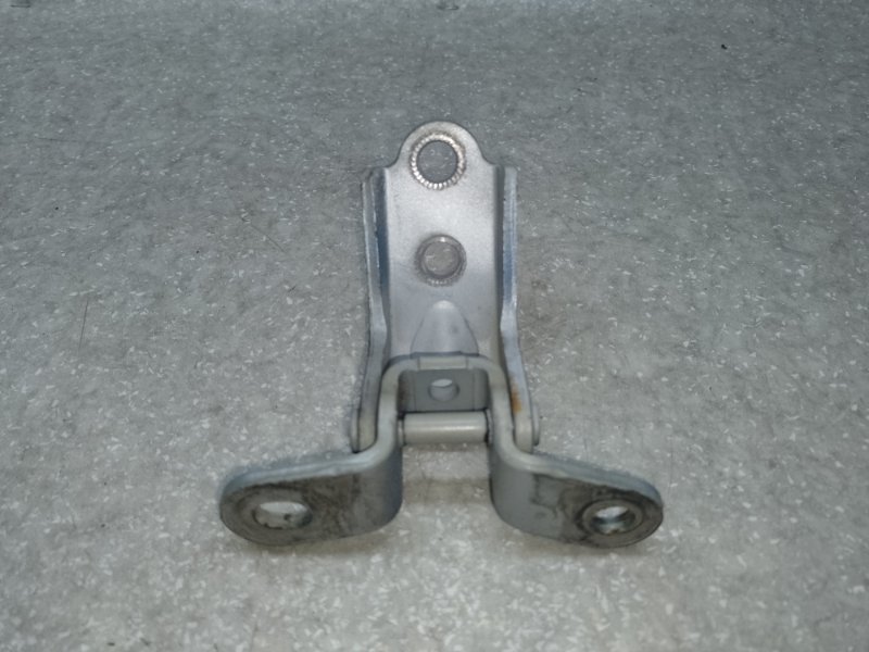 Запчасть петля двери верхняя передняя левая HYUNDAI ELANTRA MD 10-15 79310-2E000 Б/У Петля двери верхняя передняя левая HYUNDAI ELANTRA MD 10-15 79310-2E000 Б/У