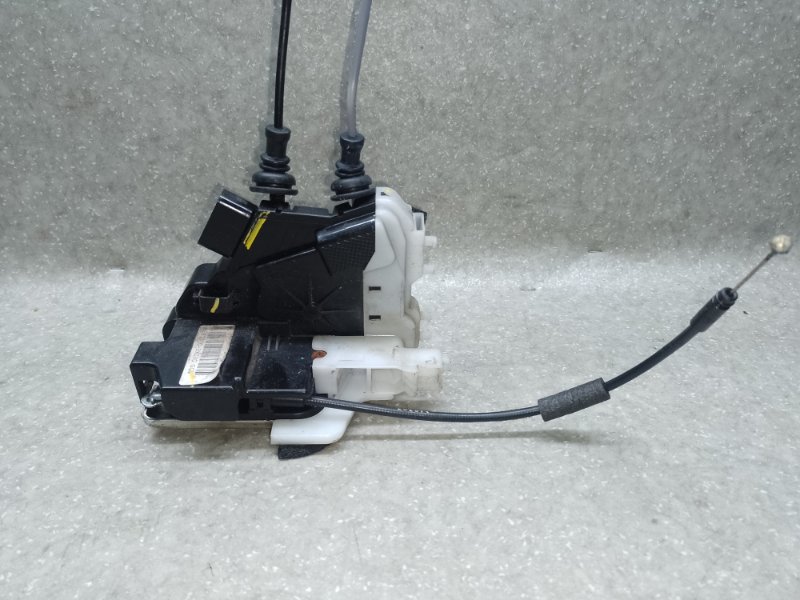 Замок двери передний левый ELANTRA MD 10-15