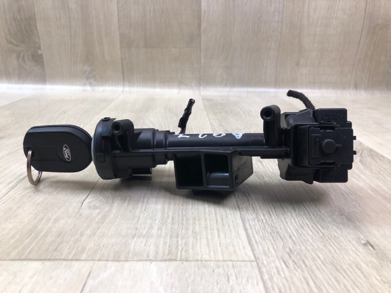 Замок зажигания ESCAPE 12-19 2018 T15HDTX Замок зажигания ESCAPE 12-19 2018 T15HDTX