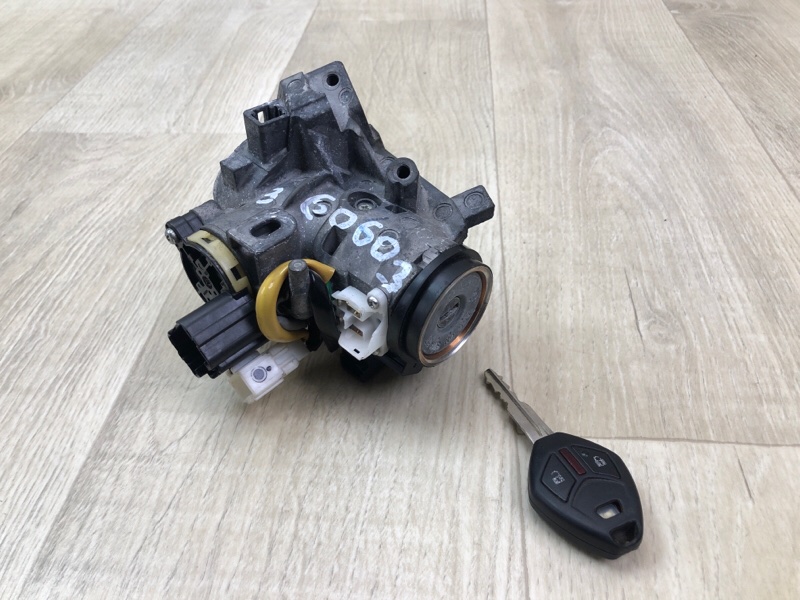 Запчасть замок зажигания MITSUBISHI OUTLANDER GF 12- 2013 2.4 4J12 4408A177 Б/У Замок зажигания MITSUBISHI OUTLANDER GF 12- 2013 2.4 4J12 4408A177 Б/У