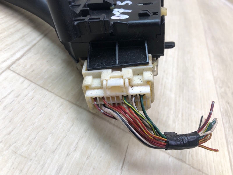 Подрулевой переключатель левый CAMRY 30 02-06 2002 3.0 1MZFE