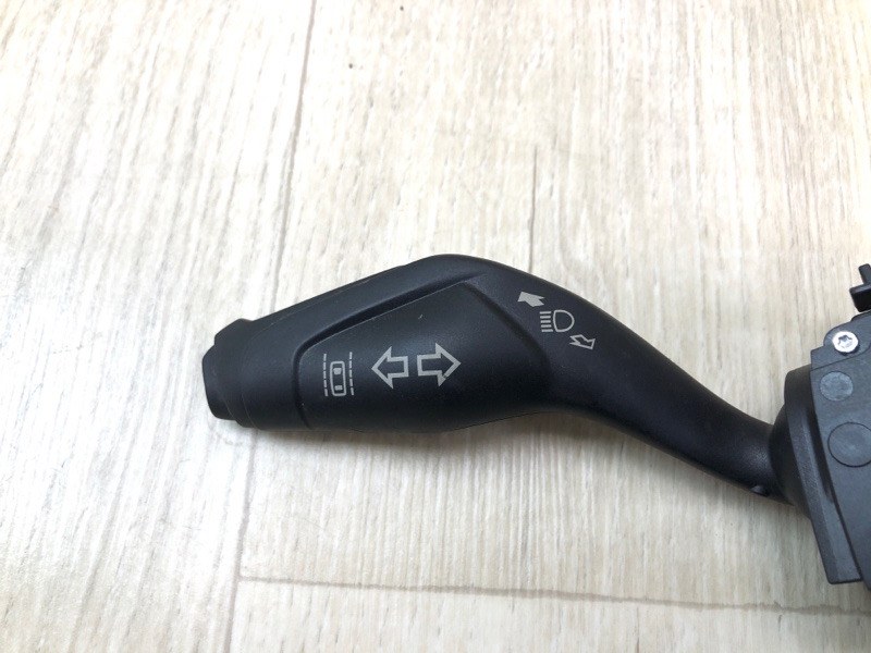 Подрулевой переключатель левый ESCAPE 12-19 2018 T15HDTX