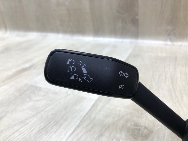 Подрулевой переключатель TIGUAN 16-23 2018 DGUA 2.0