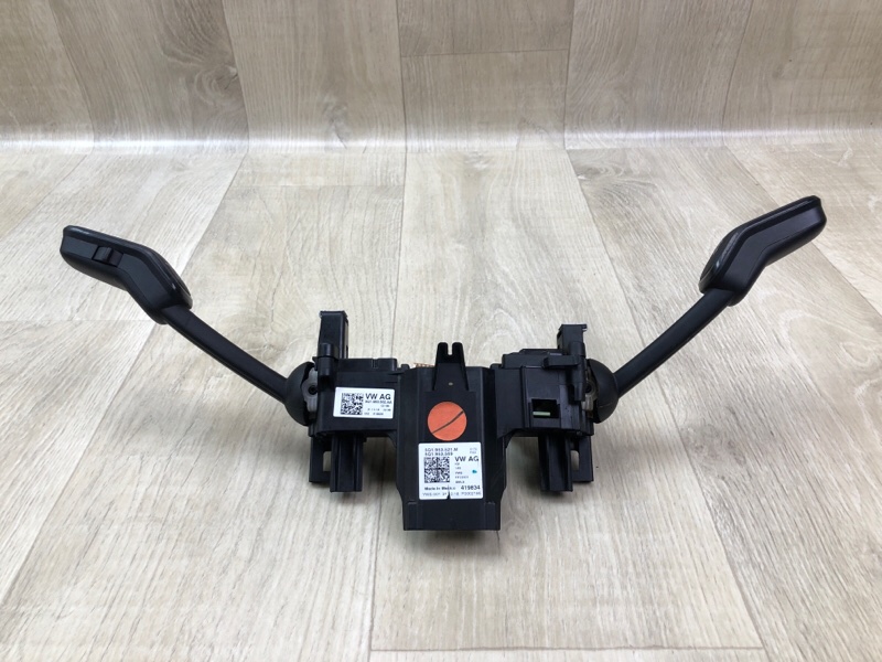 Подрулевой переключатель TIGUAN 16-23 2018 DGUA 2.0