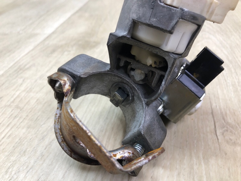 Замок зажигания TACOMA 05-15 2015 4.0 1GRFE