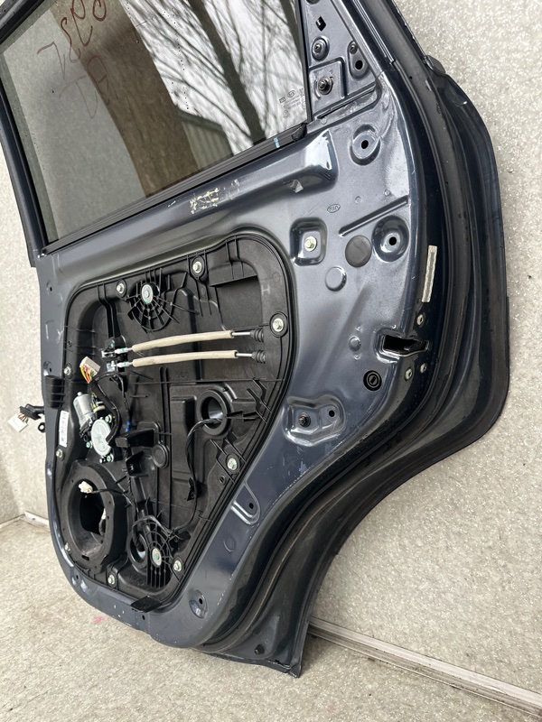 Дверь задняя правая SOUL PS 13-19 2014 2.0 G4NC Дверь задняя правая SOUL PS 13-19 2014 2.0 G4NC