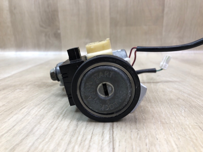 Замок зажигания ROGUE 08-15 2010 2.5 QR25DE
