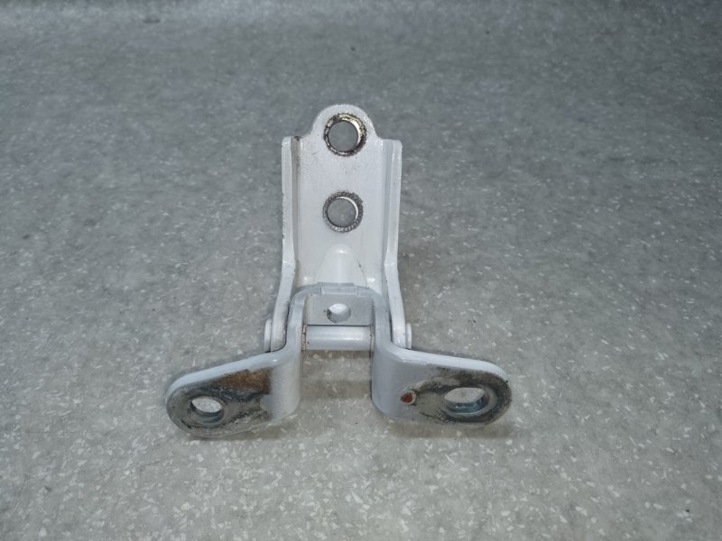 Запчасть петля двери нижняя задняя левая HYUNDAI SONATA YF 10-14 2011 2.4 G4KK 79310-2E000 Б/У Петля двери нижняя задняя левая HYUNDAI SONATA YF 10-14 2011 2.4 G4KK 79310-2E000 Б/У