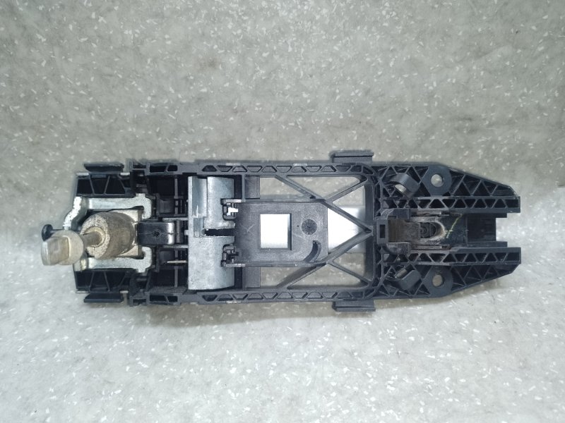 Ручка двери наружная передняя левая VOLKSWAGEN JETTA USA 10-17 CBTA 2.5L