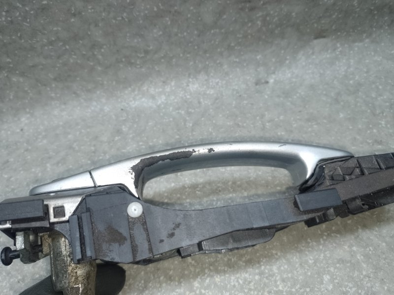 Ручка двери наружная передняя левая JETTA USA 10-17 2010 CBTA 2.5L