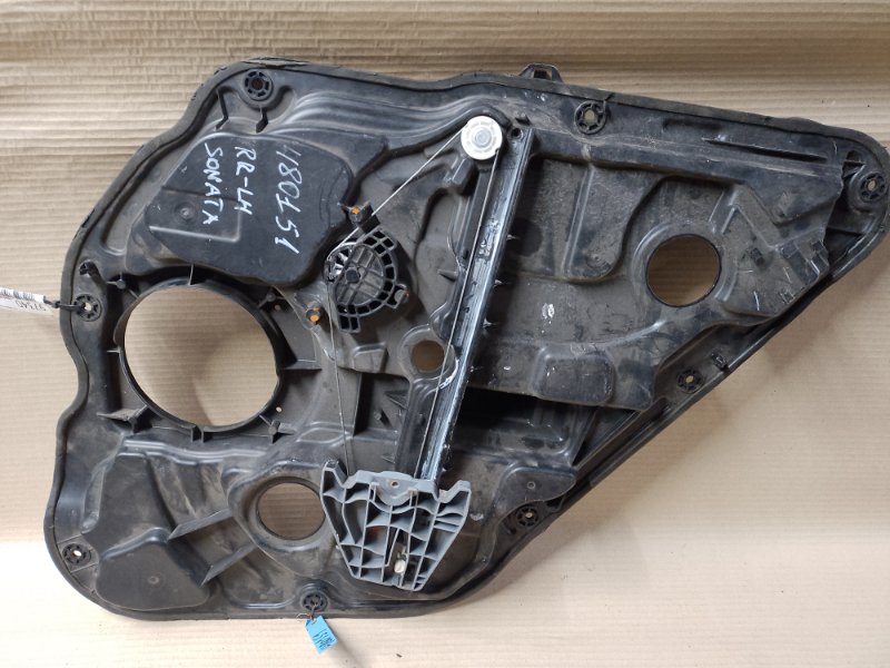 Стеклоподъемник задний левый HYUNDAI SONATA YF 10-14 83471-3Q000 Б/У