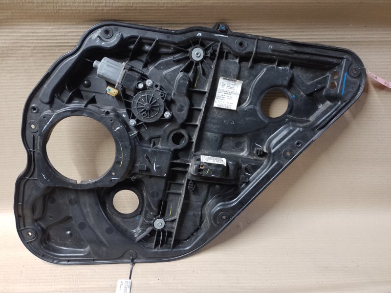 Запчасть стеклоподъемник задний правый HYUNDAI SONATA YF 10-14 83481-3Q000 Б/У Стеклоподъемник задний правый HYUNDAI SONATA YF 10-14 83481-3Q000 Б/У
