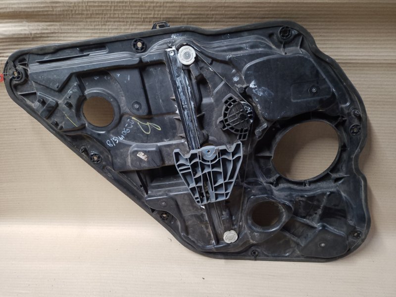 Стеклоподъемник задний правый SONATA YF 10-14 Стеклоподъемник задний правый SONATA YF 10-14