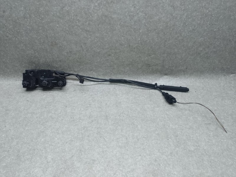 Запчасть замок капота AUDI A5 07-17 2008 CALA 3.2L 8K0 823 509 D Б/У Замок капота AUDI A5 07-17 2008 CALA 3.2L 8K0 823 509 D Б/У