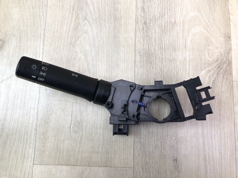 Запчасть подрулевой переключатель левый SUBARU OUTBACK 09-14 BR 2010 2.5 EJ253 83195AJ08A Б/У Подрулевой переключатель левый SUBARU OUTBACK 09-14 BR 2010 2.5 EJ253 83195AJ08A Б/У