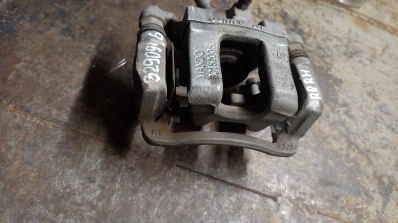 Суппорт тормозной задний правый SONATA YF 10-14 2011 Седан 2.0 Суппорт тормозной задний правый SONATA YF 10-14 2011 Седан 2.0