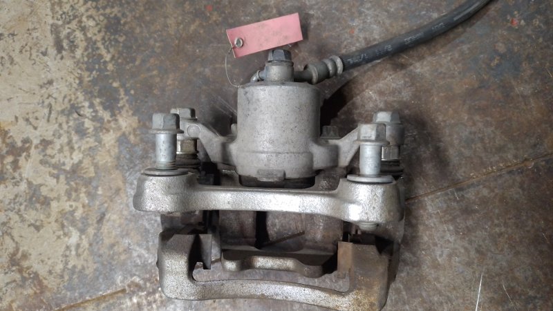 Суппорт тормозной задний правый SONATA YF 10-14 2011 Седан 2.0 Суппорт тормозной задний правый SONATA YF 10-14 2011 Седан 2.0