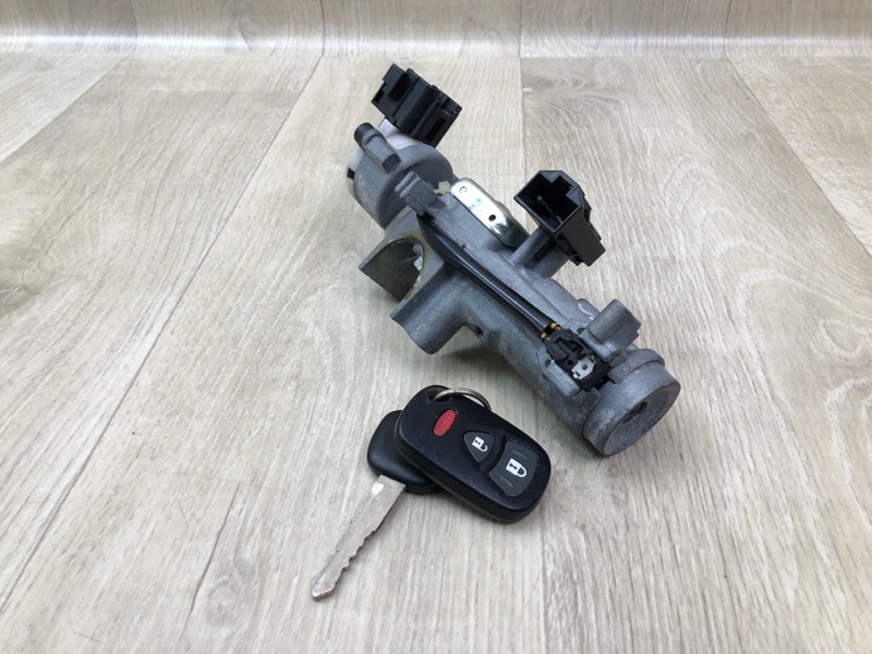 Запчасть замок зажигания SUZUKI SX4 06-13 2009 J20A 37109-77820 Б/У Замок зажигания SUZUKI SX4 06-13 2009 J20A 37109-77820 Б/У