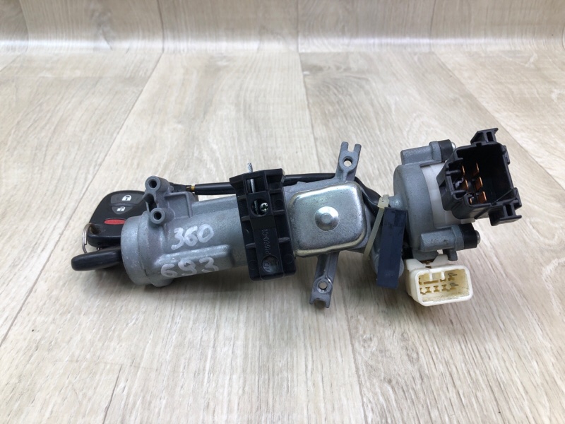 Замок зажигания SX4 06-13 2009 J20A Замок зажигания SX4 06-13 2009 J20A