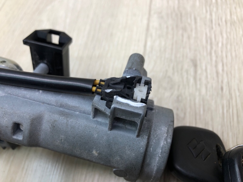 Замок зажигания SX4 06-13 2009 J20A Замок зажигания SX4 06-13 2009 J20A