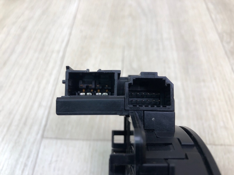 Шлейф Airbag VENZA 09-16 2013 3.5 2GR-FE Шлейф Airbag VENZA 09-16 2013 3.5 2GR-FE