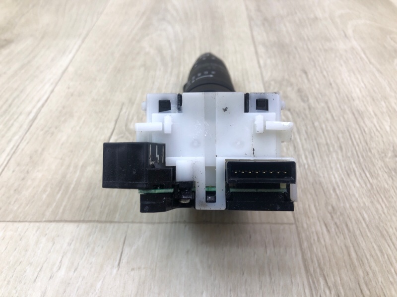 Подрулевой переключатель правый ROGUE 08-15 2010 2.5 QR25DE Подрулевой переключатель правый ROGUE 08-15 2010 2.5 QR25DE