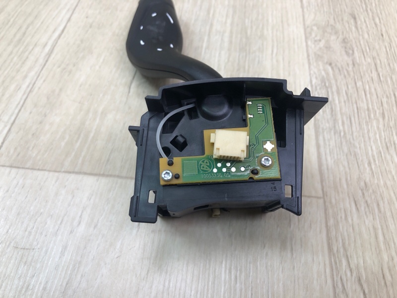 Подрулевой переключатель левый FORD FOCUS 10-18 2.0 C20HDEX