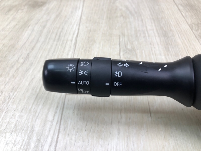 Подрулевой переключатель левый VENZA 09-16 2013 3.5 2GR-FE Подрулевой переключатель левый VENZA 09-16 2013 3.5 2GR-FE