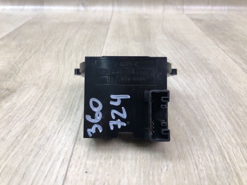 Датчик угла поворота руля SX4 06-13 2009 J20A Датчик угла поворота руля SX4 06-13 2009 J20A