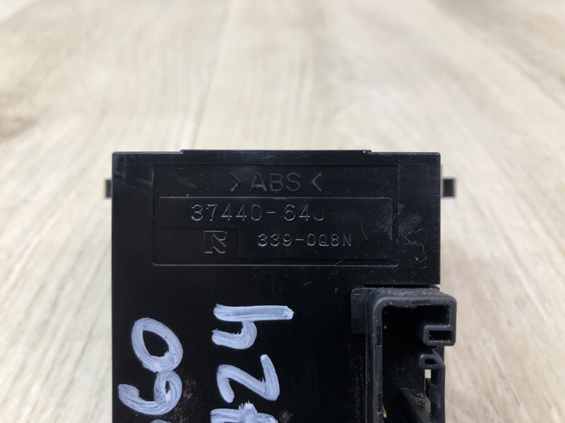 Датчик угла поворота руля SX4 06-13 2009 J20A Датчик угла поворота руля SX4 06-13 2009 J20A