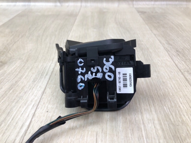 Кнопки на руль левые FORD FOCUS 10-18 2.0 C20HDEX Кнопки на руль левые FORD FOCUS 10-18 2.0 C20HDEX